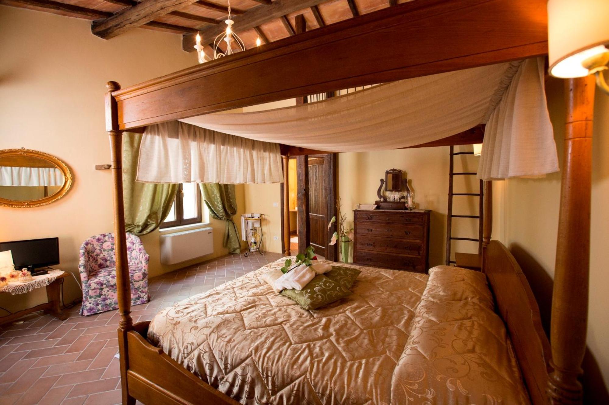 רדיקופאני Agriturismo Selvella מראה חיצוני תמונה